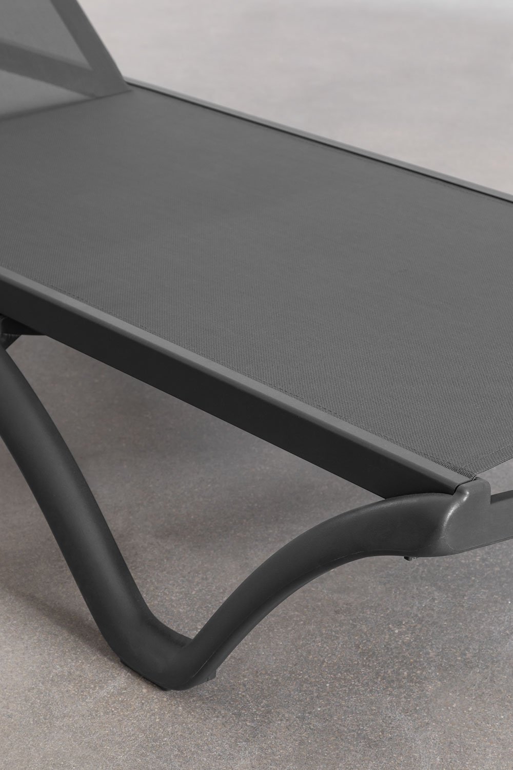 Chaise longue empilable Xeila, image de la galerie 6