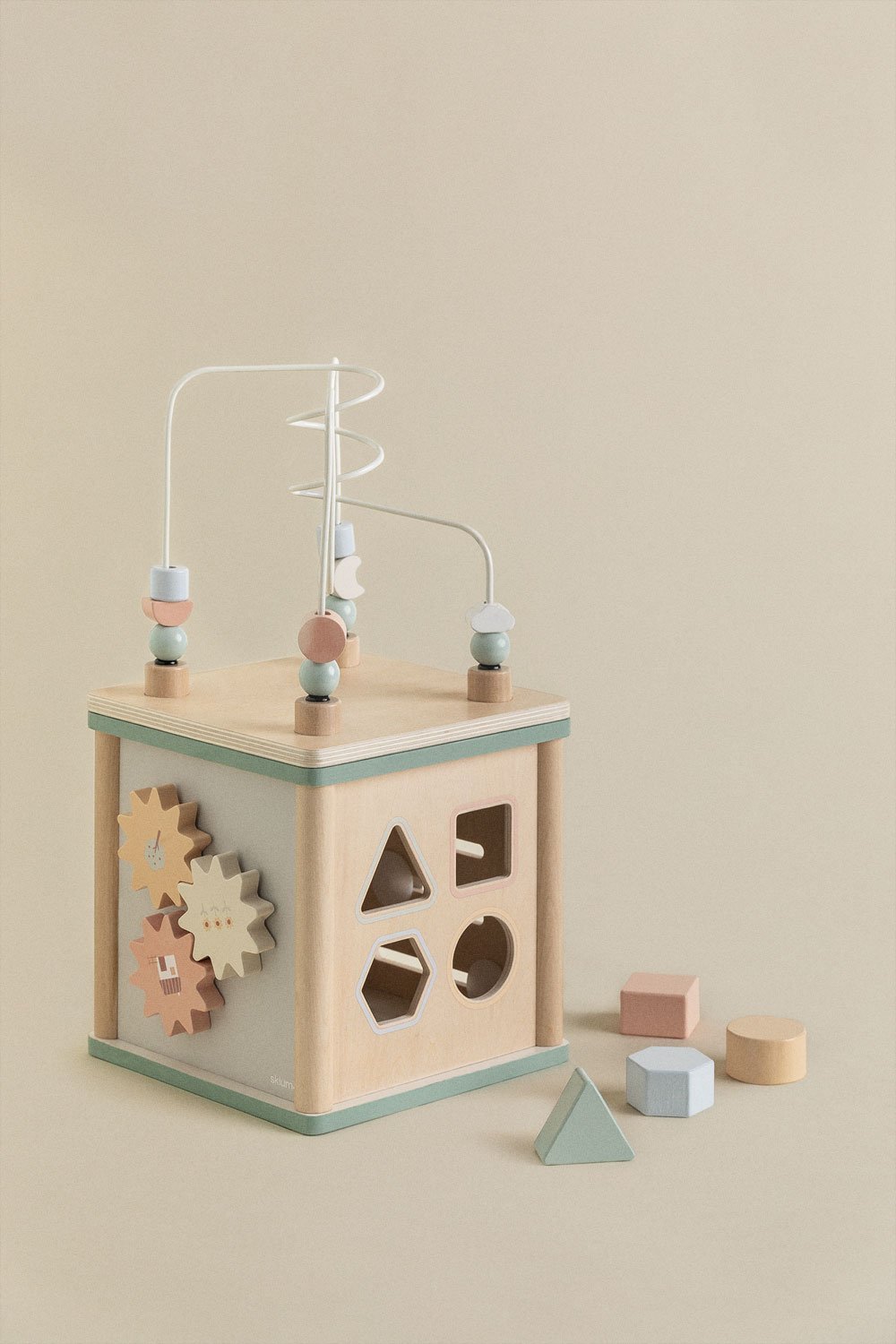 Cube d'activités en bois pour enfants Ardisa, image de la galerie 1