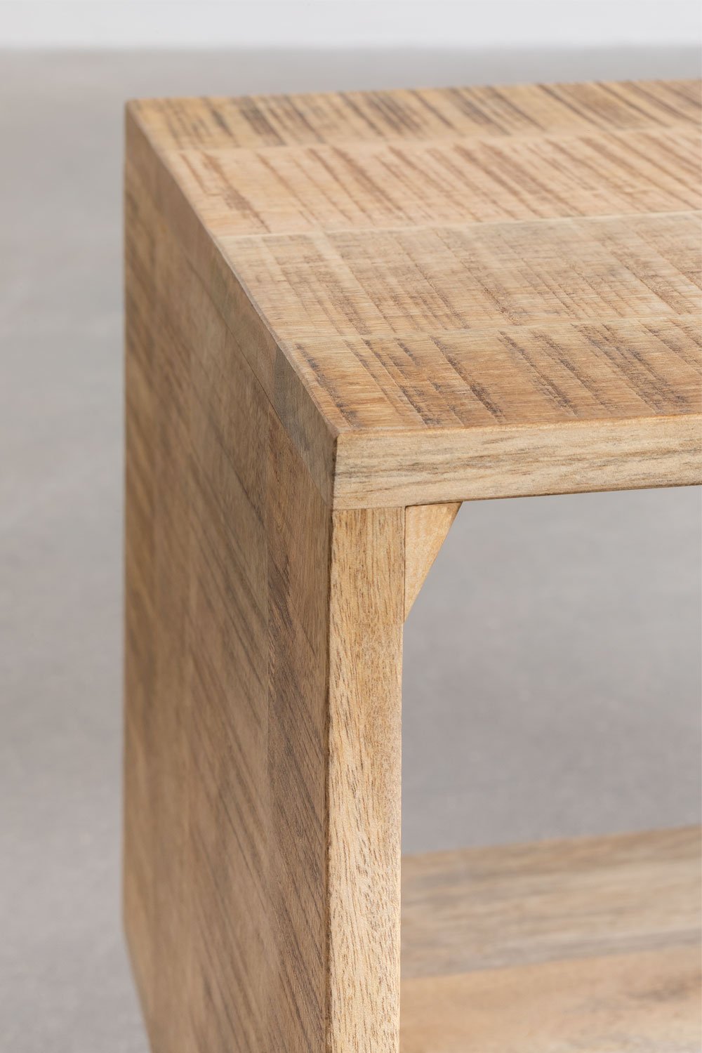 Table basse en manguier avec roulettes Olson , image de la galerie 5