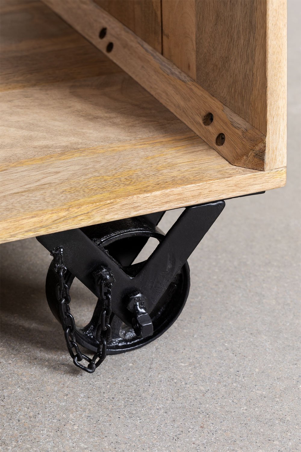 Table basse en manguier avec roulettes Olson , image de la galerie 6