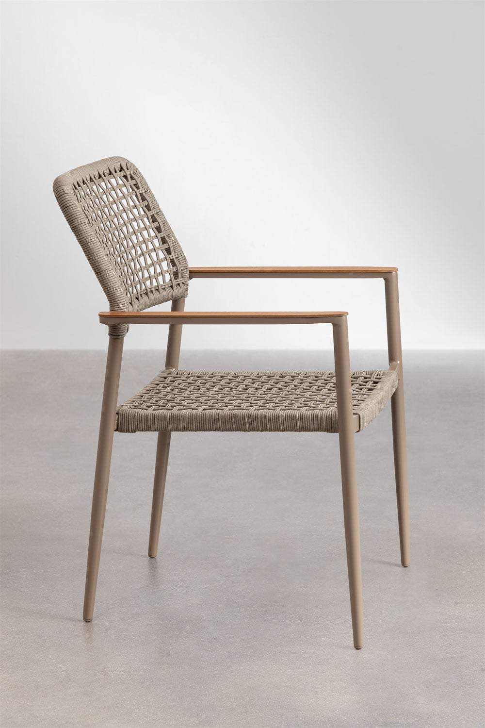 Pack de 4 chaises de jardin empilables avec accoudoirs en aluminium et corde tressée Nediam, image de la galerie 4