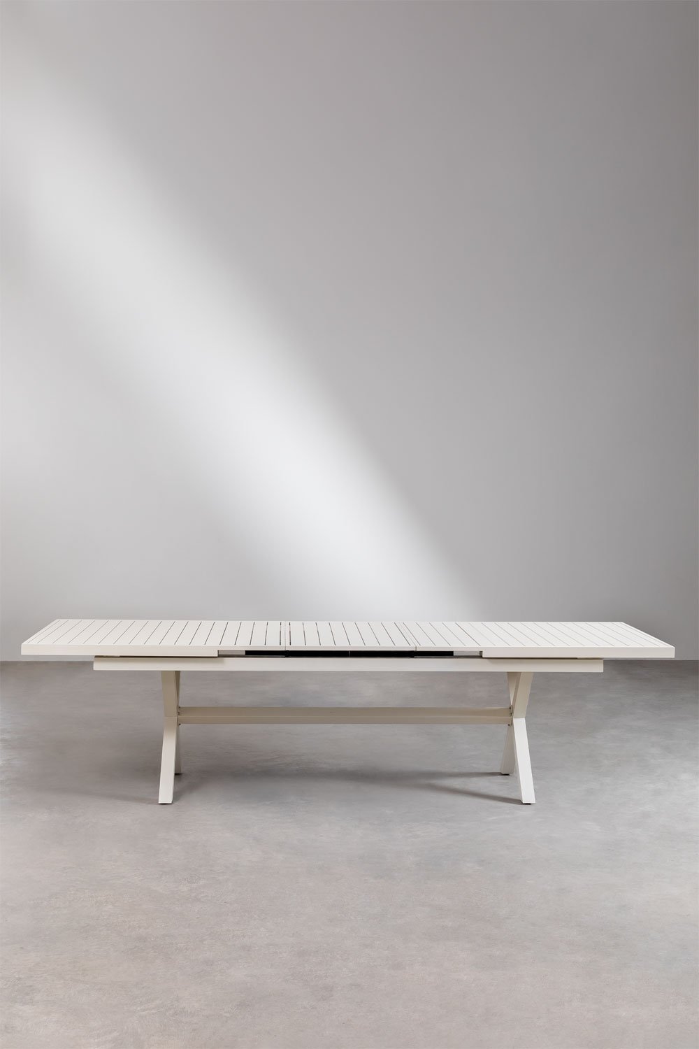 Ensemble de table extensible rectangulaire 240-300x100 cm Karena et 10 chaises de jardin avec accoudoirs en aluminium Omara, image de la galerie 3