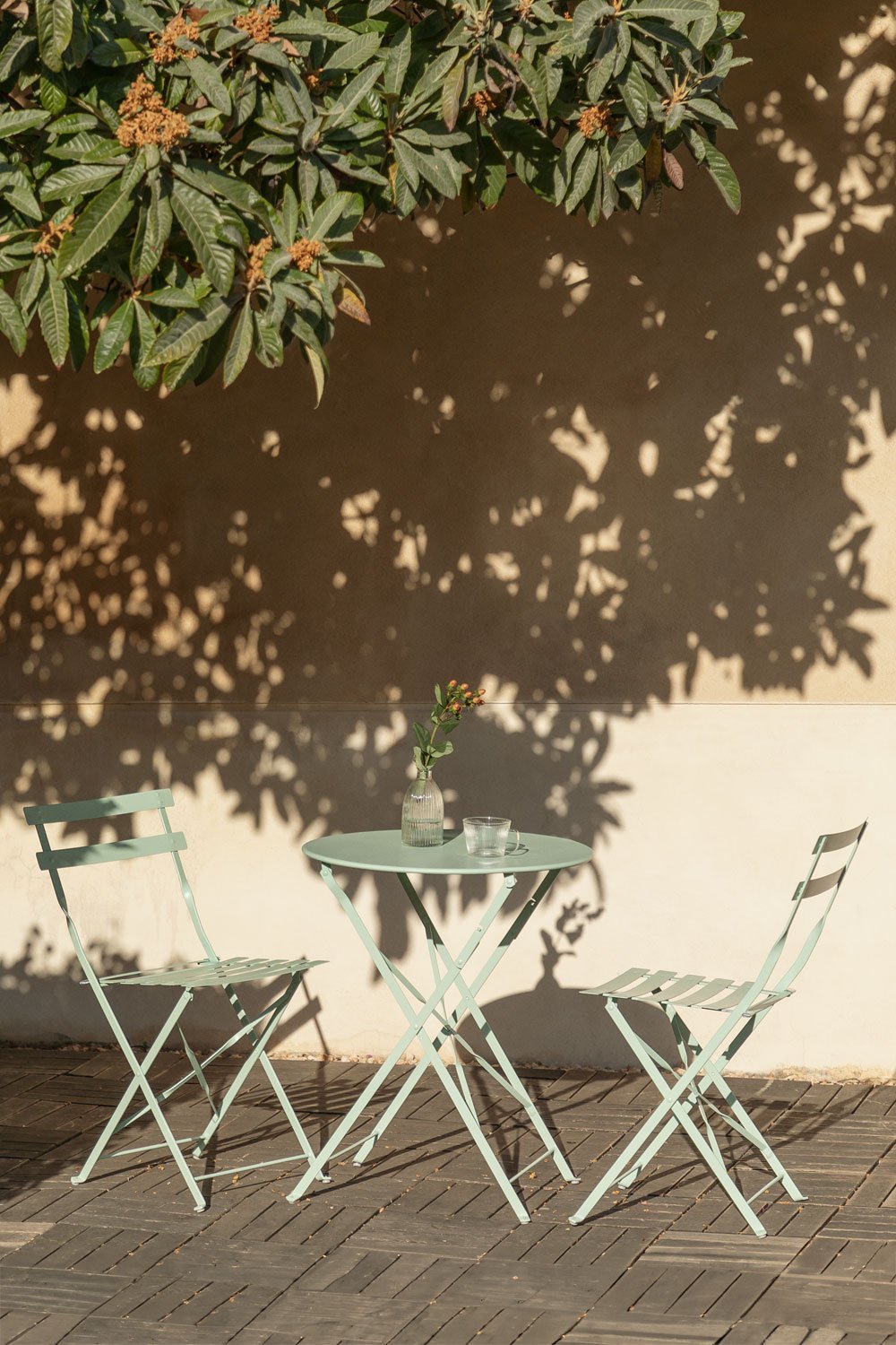 Set de Table (Ø59,5 cm) et 2 Chaises de Jardin Pliantes Sergey, image de la galerie 1