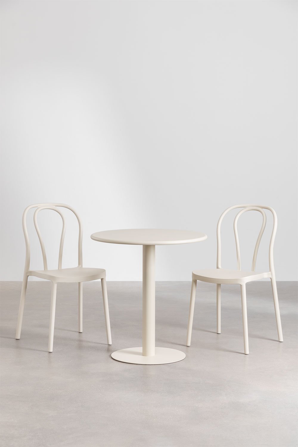 Ensemble avec une table ronde (Ø70 cm) et 2 chaises de jardin Mizzi, image de la galerie 1