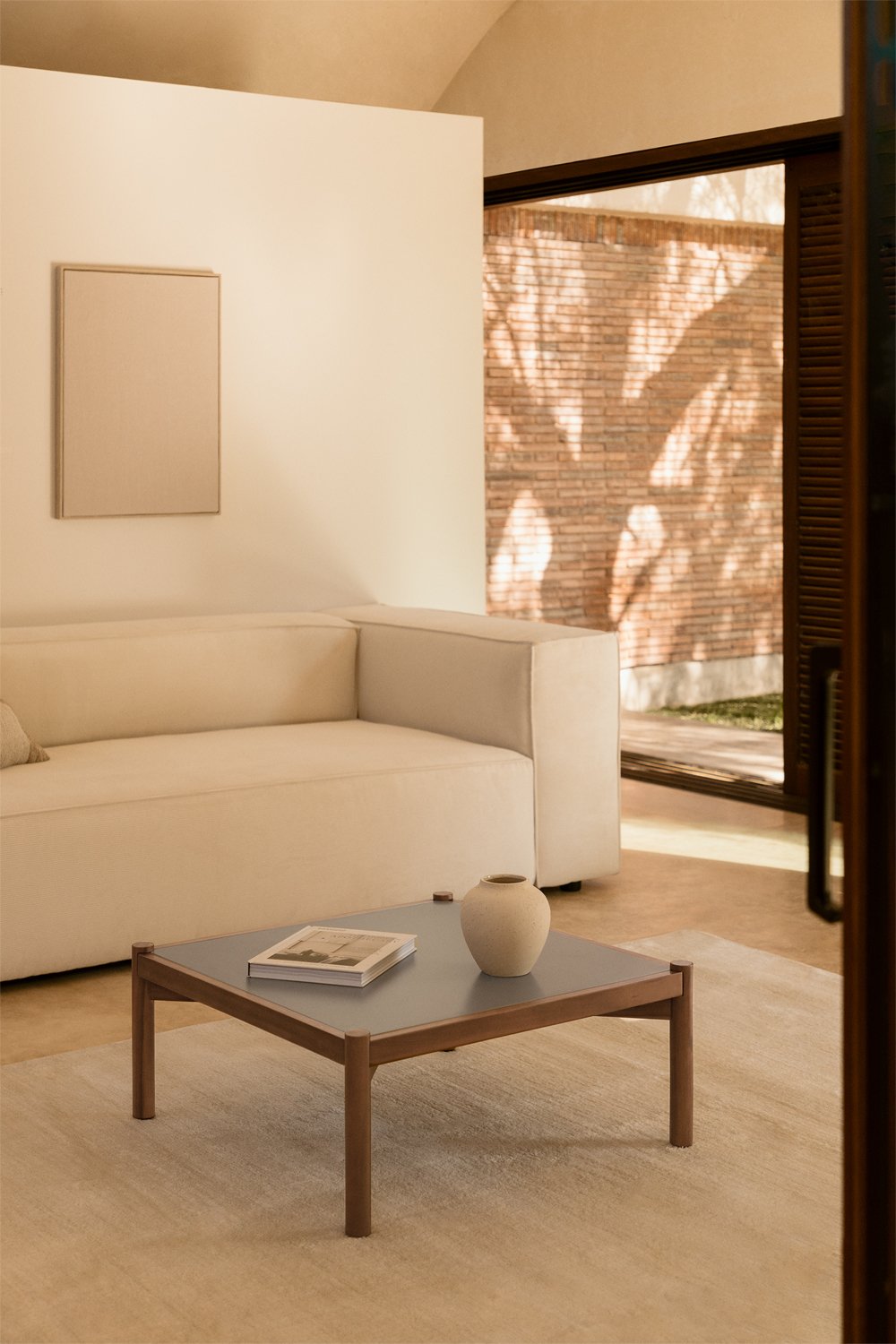 Table basse en ciment et bois d'acacia Gamila, image de la galerie 6