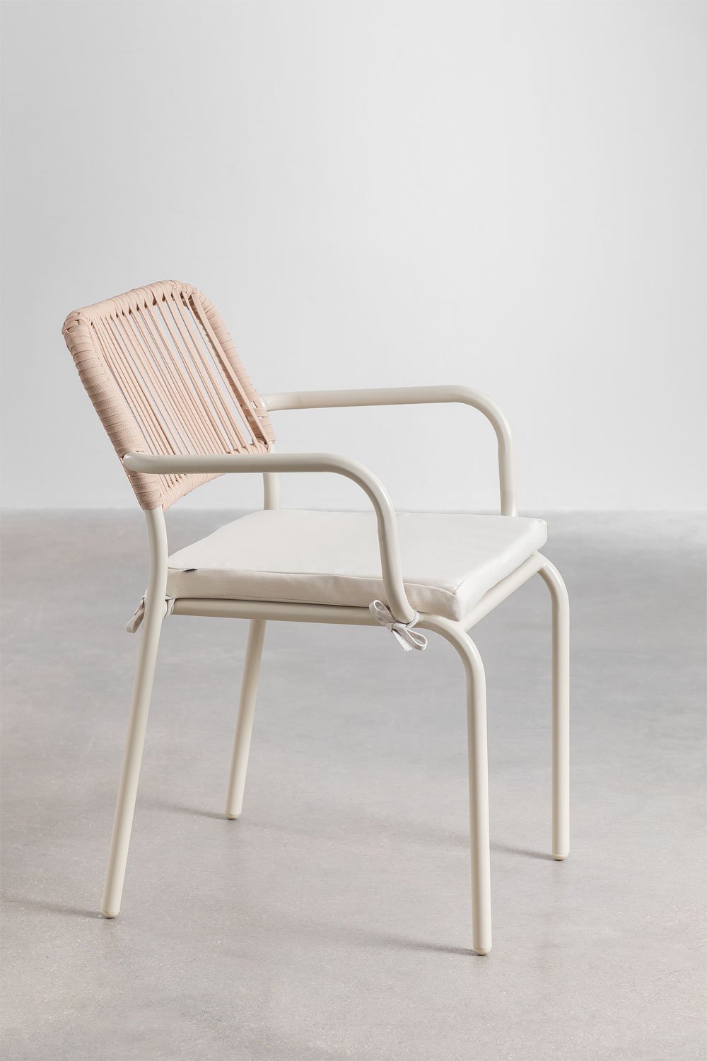 Lot de 6 chaises de jardin empilables avec accoudoirs en aluminium et corde tressée Arhiza, image de la galerie 2