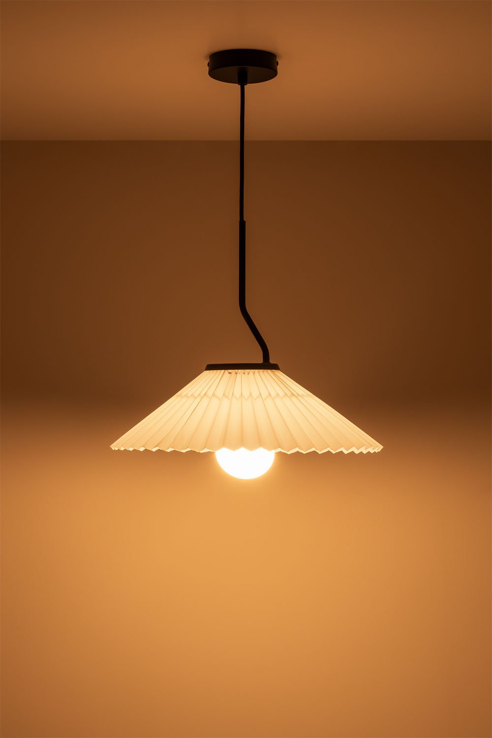 Lampe de plafond en métal et tissu Suellen, image de la galerie 3