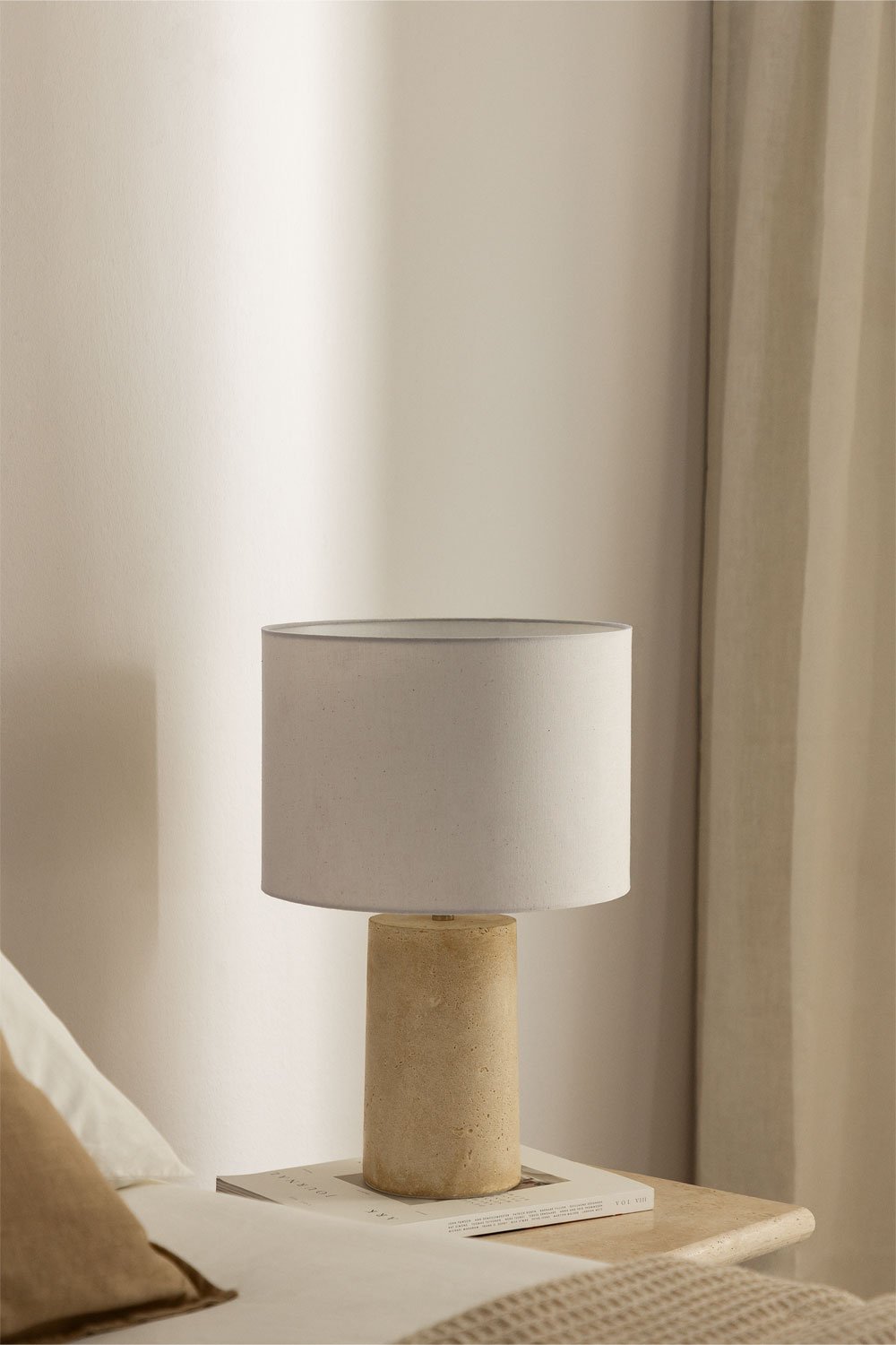 Lampe de table Dianta en lin et fibre de verre