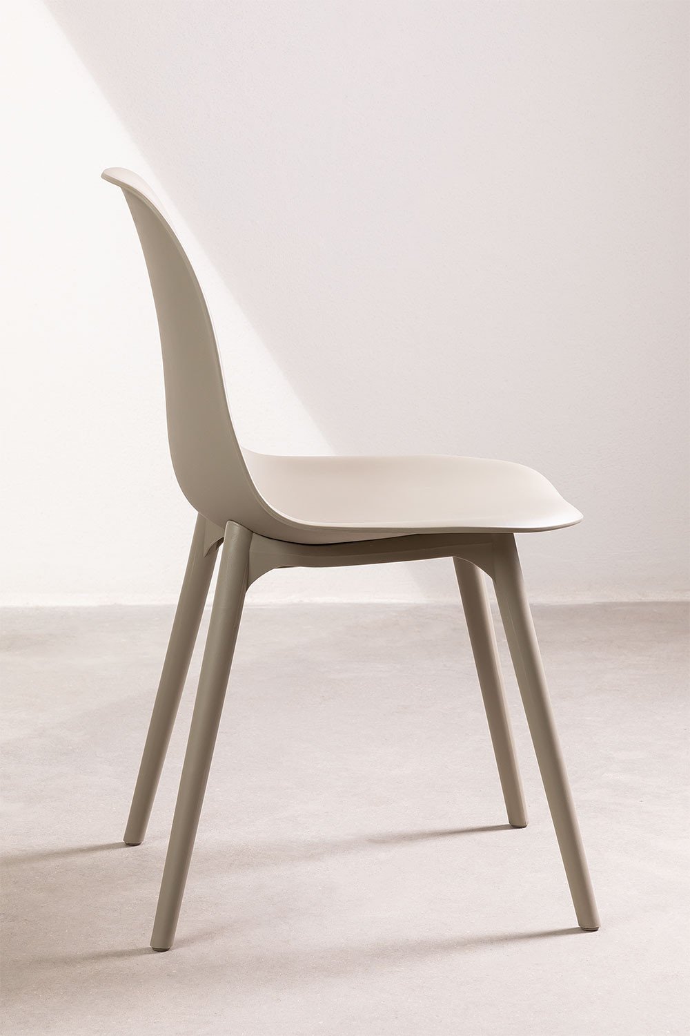 Pack de 4 chaises de salle à manger en polypropylène Scand, image de la galerie 3