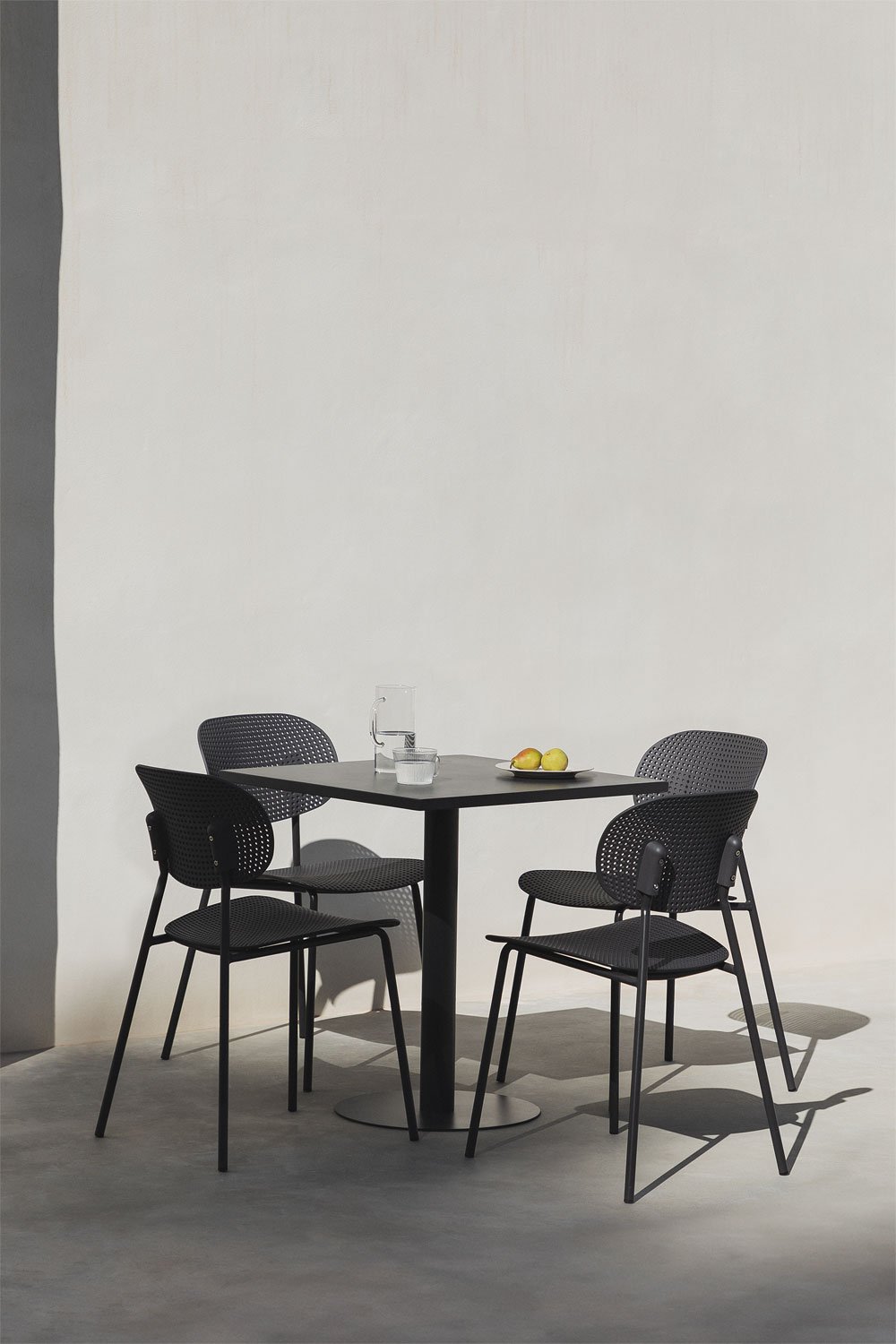 Ensemble table carrée Mizzi 70x70 cm et 4 chaises de jardin Tupah, image de la galerie 1