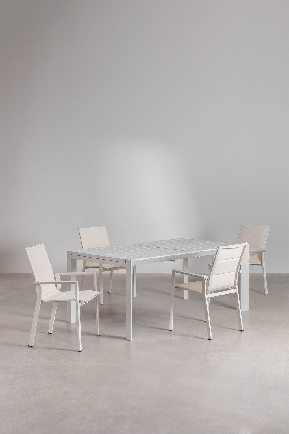 Ensemble table rectangulaire extensible en aluminium Starmi (180-240x100 cm) et 4 chaises de jardin empilables en aluminium Kare, image de la galerie 1