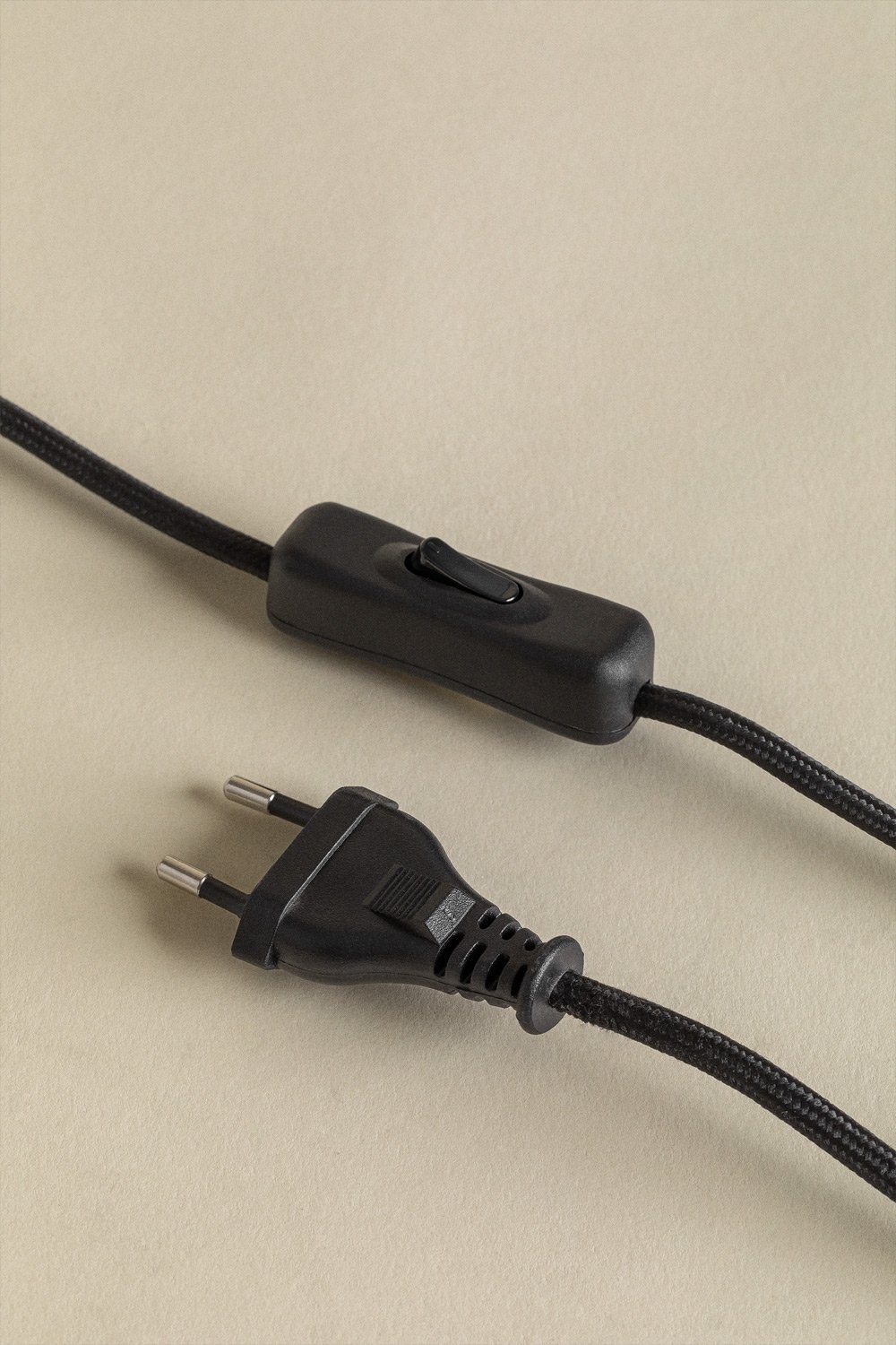 Lampe de table en fer Siliema, image de la galerie 6