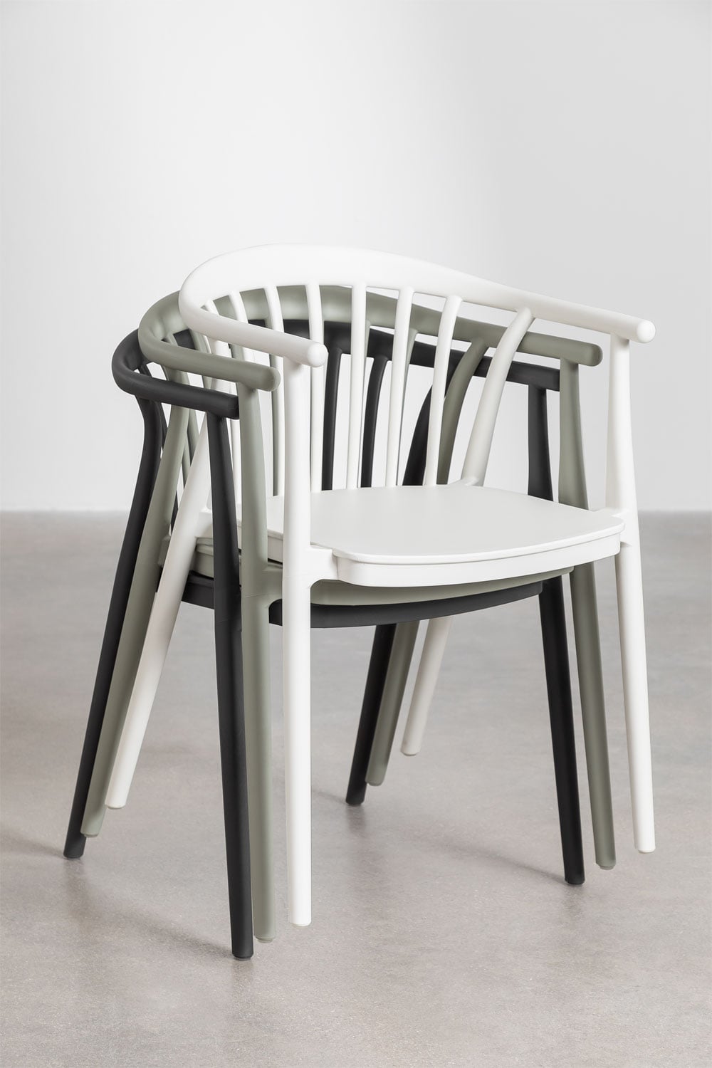 Pack de 4 chaises de salle à manger empilables avec accoudoirs en polypropylène Ivor, image de la galerie 8