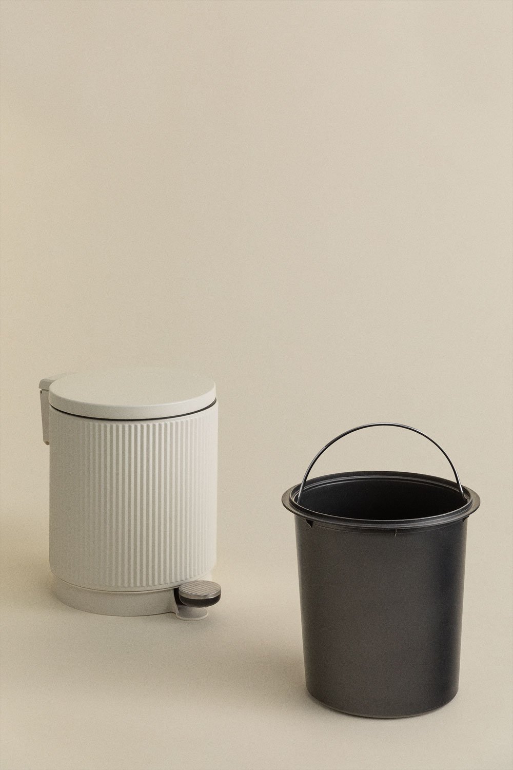 Poubelle à pédale Midler 5L, image de la galerie 6