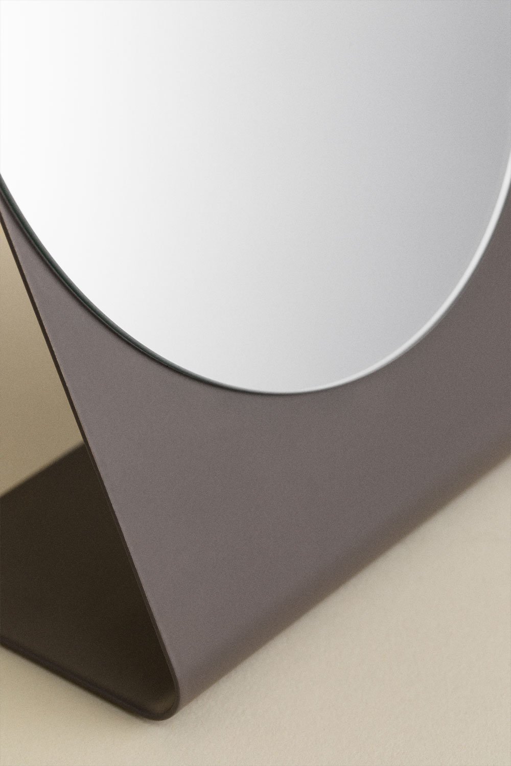 Miroir de table en fer Xareny, image de la galerie 5