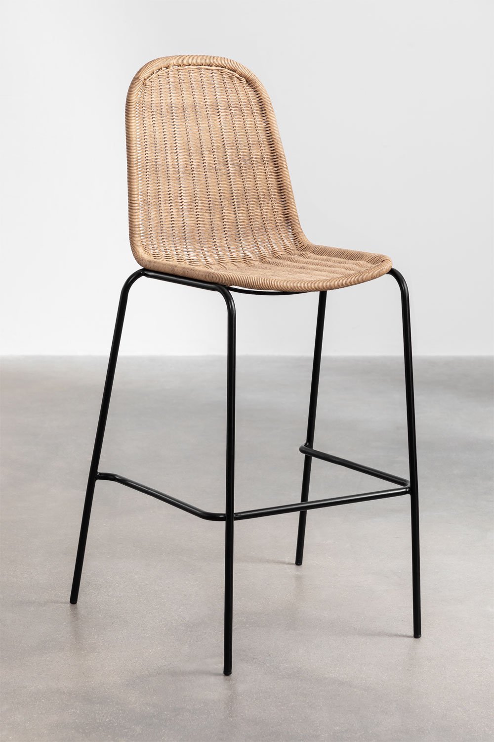 Tabouret haut empilable 75cm en osier Reiven, image de la galerie 2