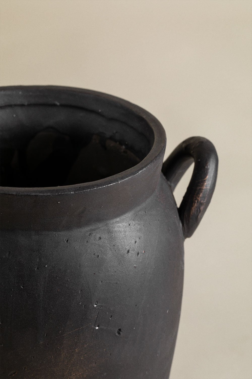 Vase en céramique Lizete, image de la galerie 3