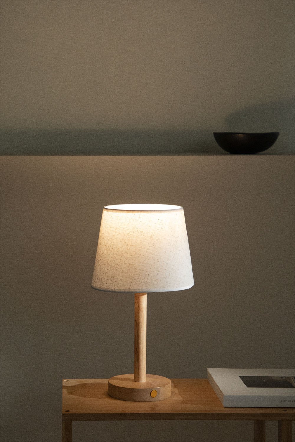 Lampe de table sans fil en bois Fernati, image de la galerie 2