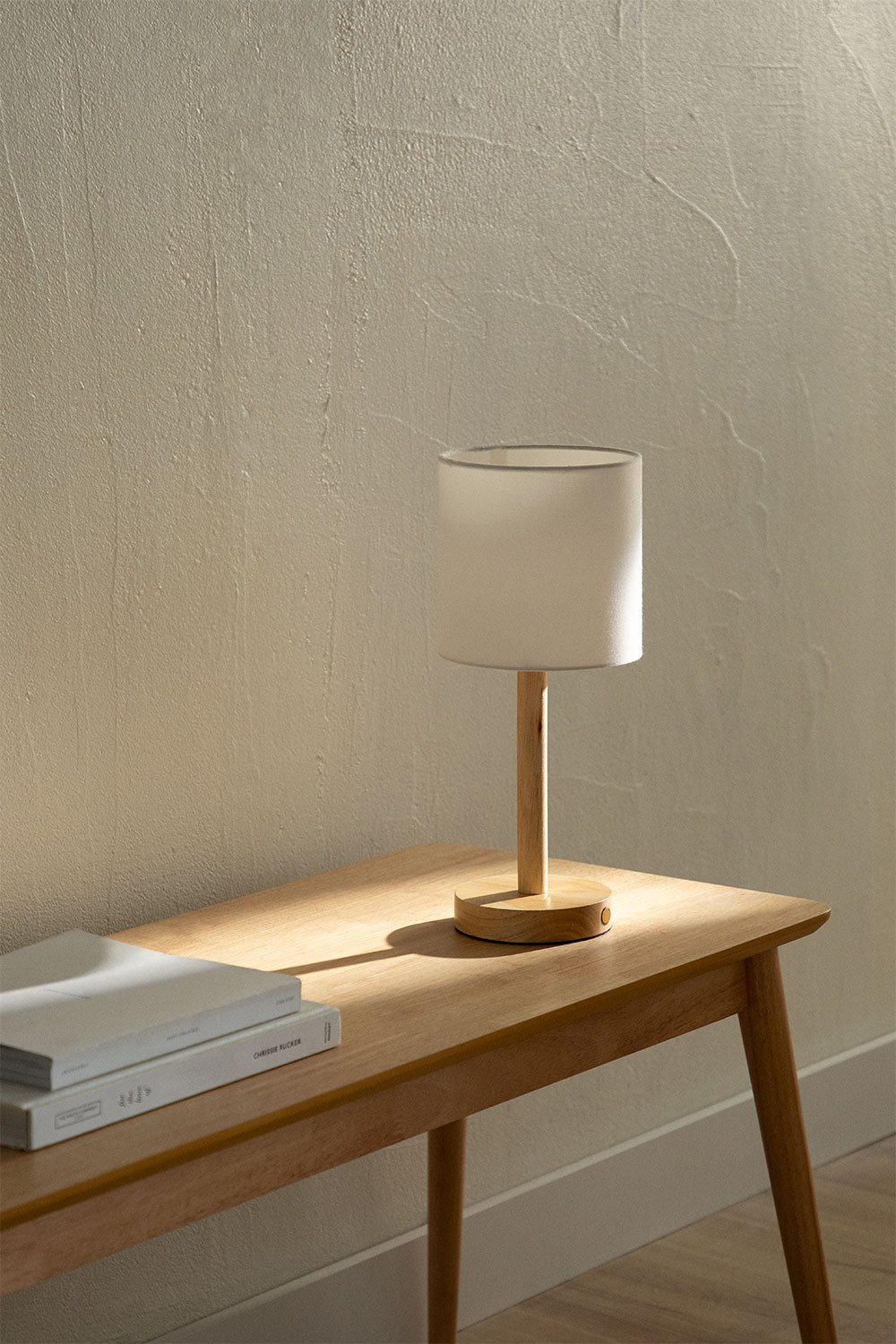 Lampe de table sans fil en bois Tulovik, image de la galerie 1