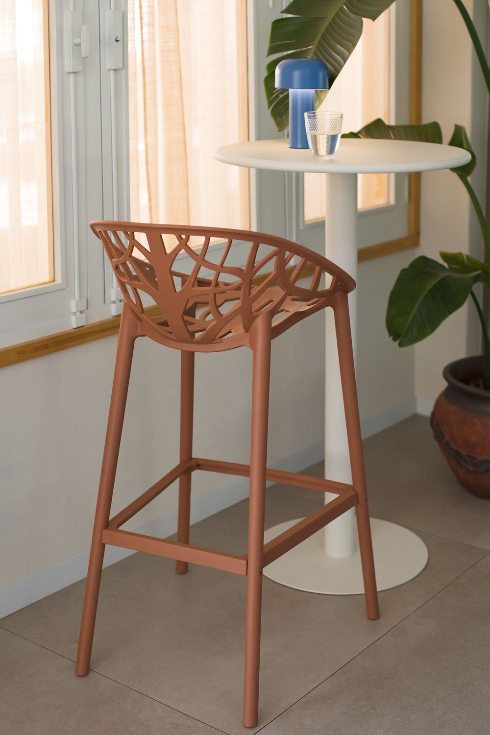 Tabouret haut 75 cm en polypropylène couleur rouille Ores, image de la galerie 1