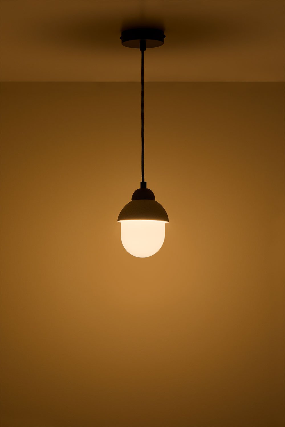 Plafonnier Dotsie en ciment, image de la galerie 2