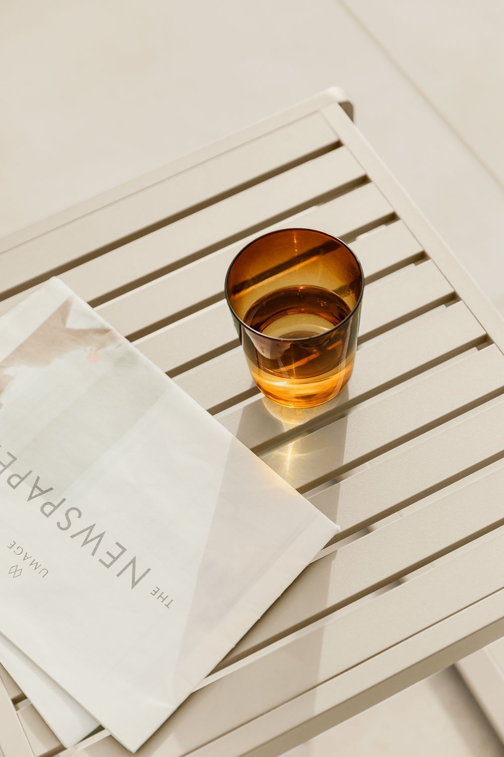 Table d'appoint de jardin carrée 40x40 cm en aluminium Dulem, image de la galerie 3