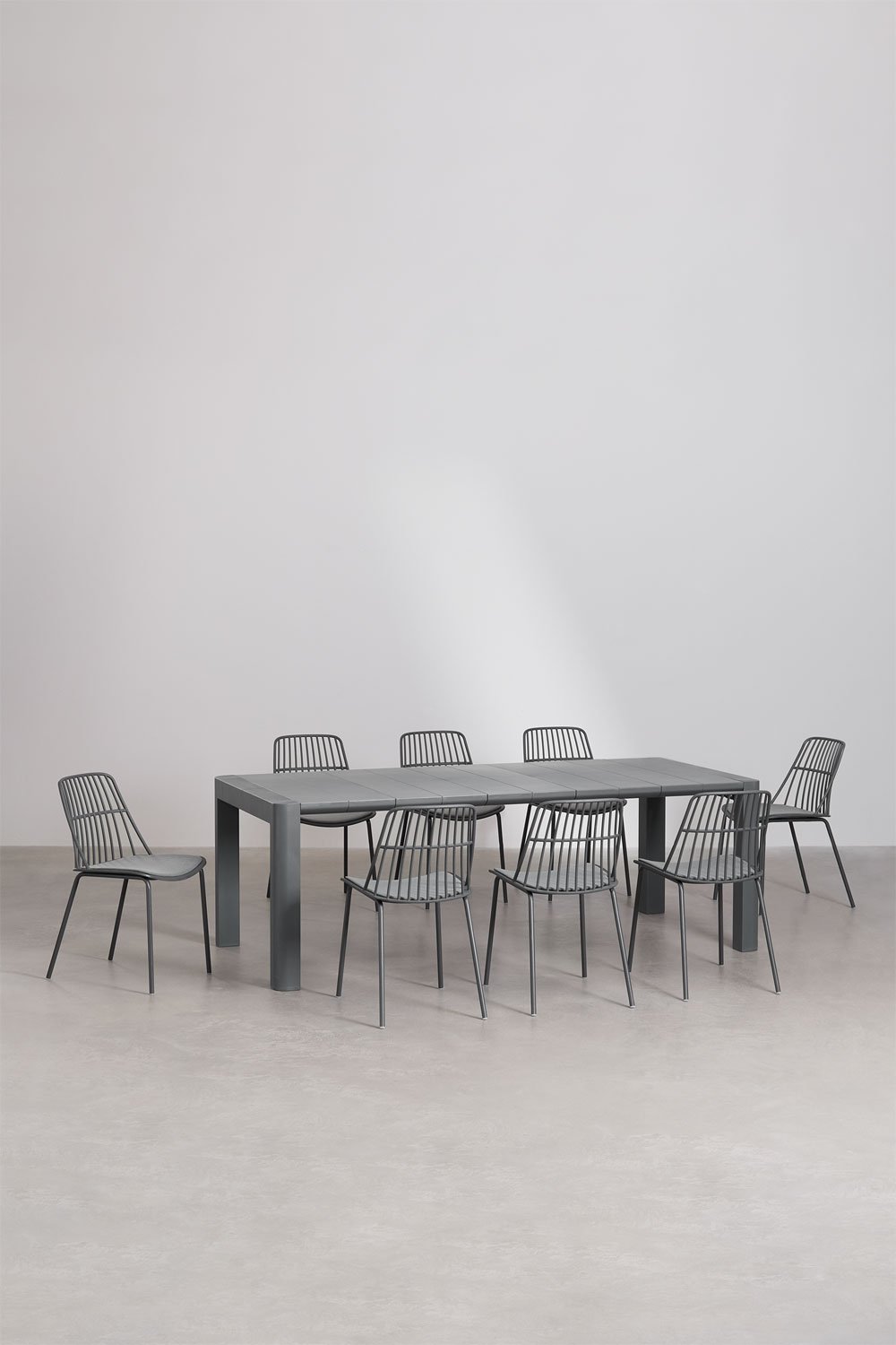 Ensemble table rectangulaire Arnadine (220x100 cm) et 8 chaises de jardin Maeba, image de la galerie 1