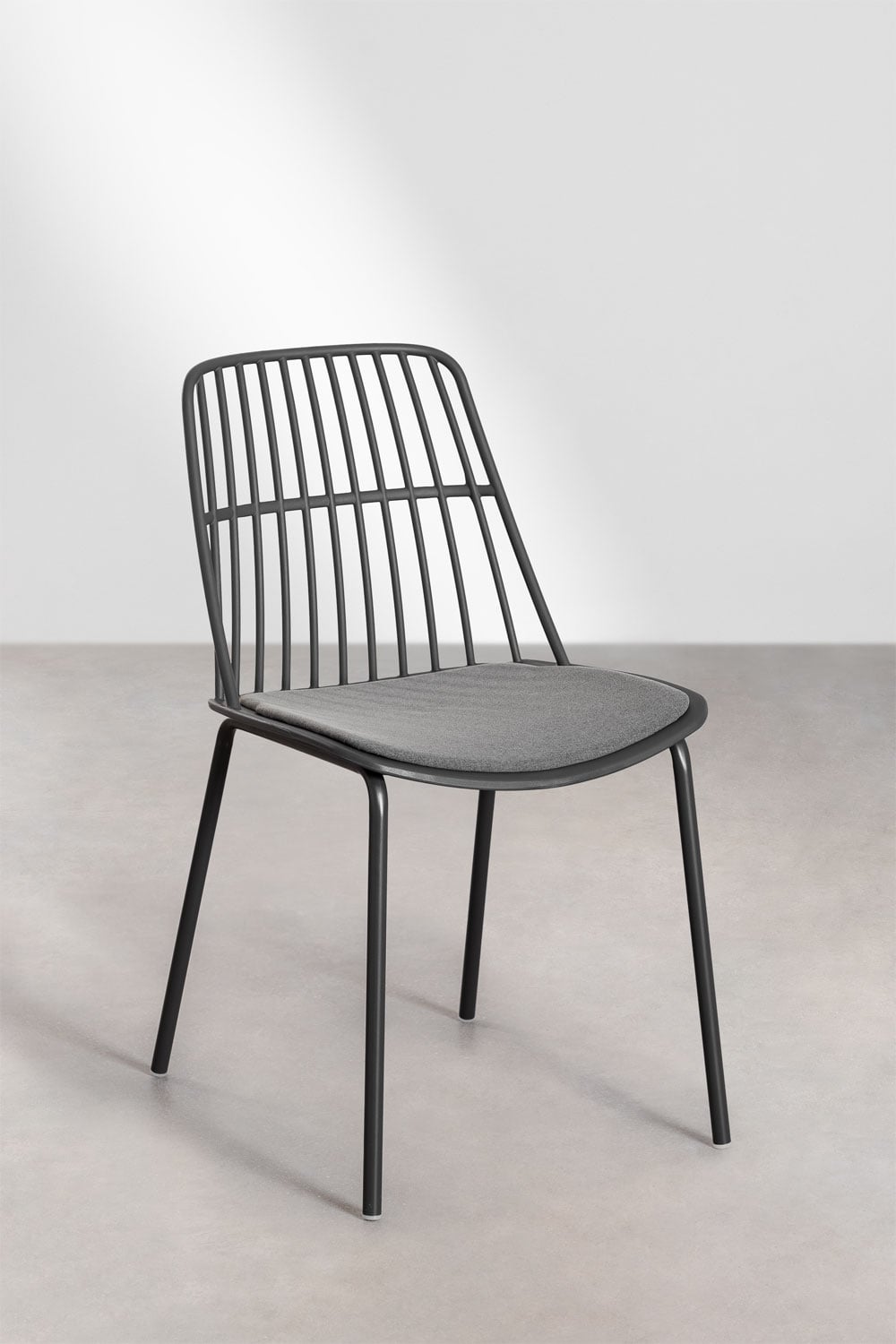 Ensemble table rectangulaire (220x100 cm) Arnadine et 8 chaises de jardin Maeba, image de la galerie 7