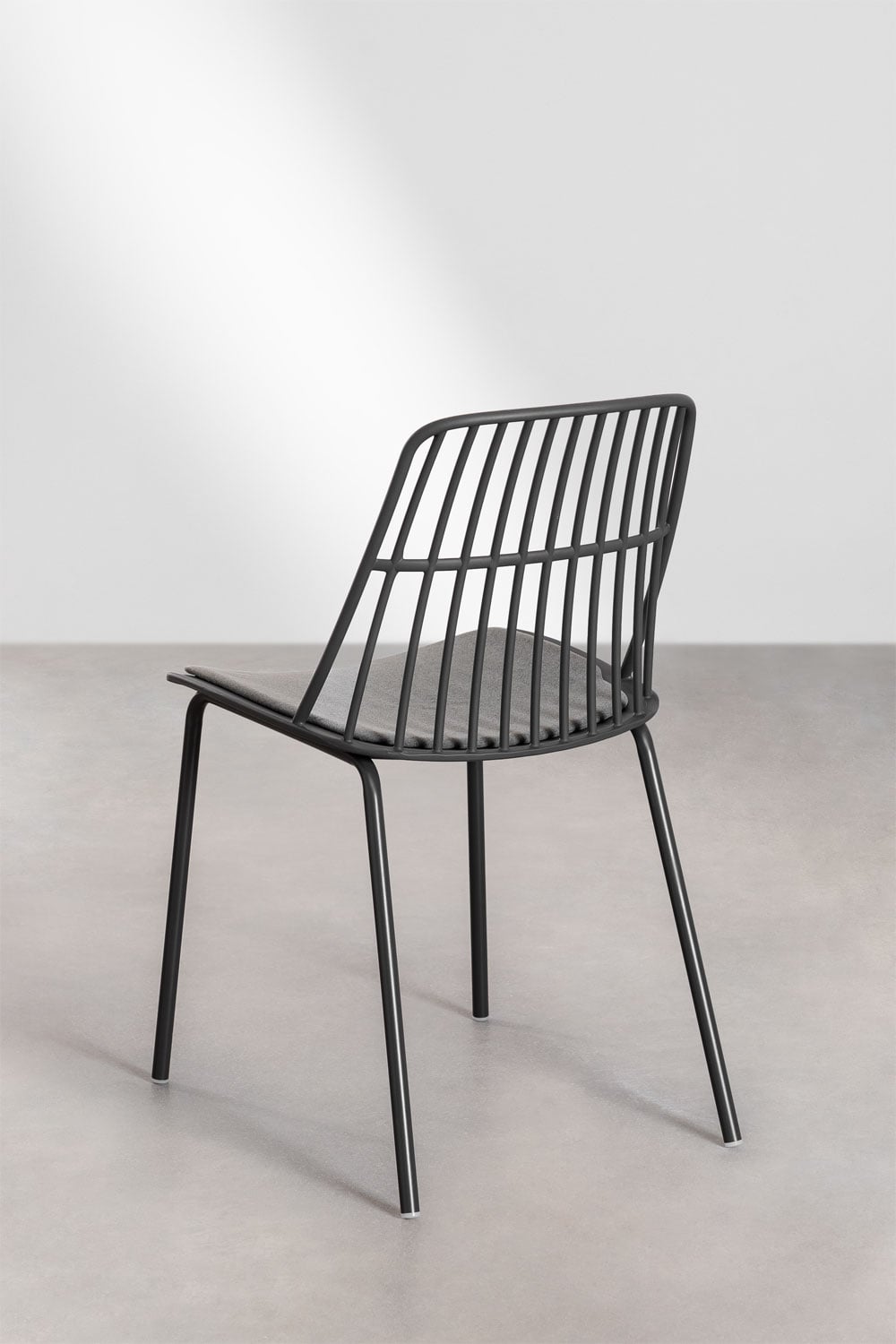 Ensemble table rectangulaire (220x100 cm) Arnadine et 8 chaises de jardin Maeba, image de la galerie 9