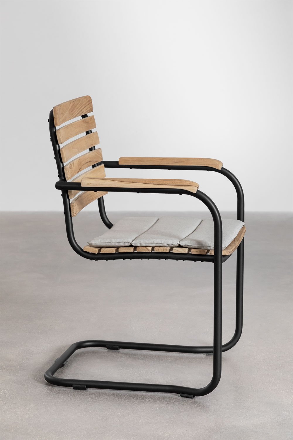 Chaise de salle à manger avec accoudoirs en bois de teck et aluminium Lowel, image de la galerie 2