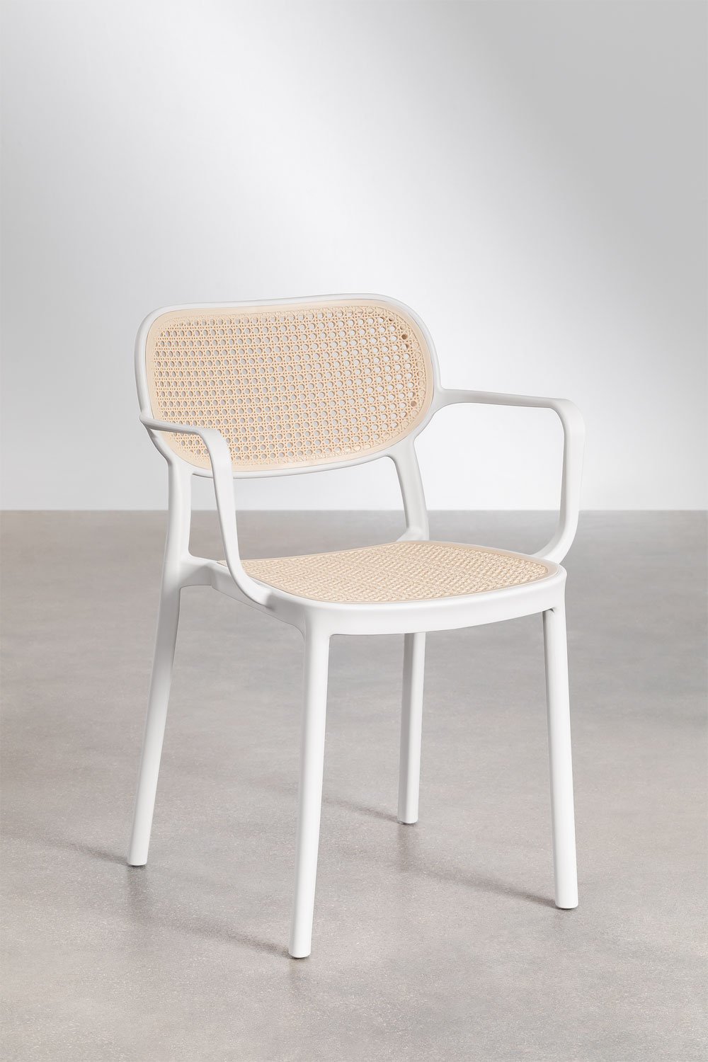 Ensemble table rectangulaire Arnadine (140x100 cm) et 4 chaises de salle à manger empilables avec accoudoirs Omara, image de la galerie 5