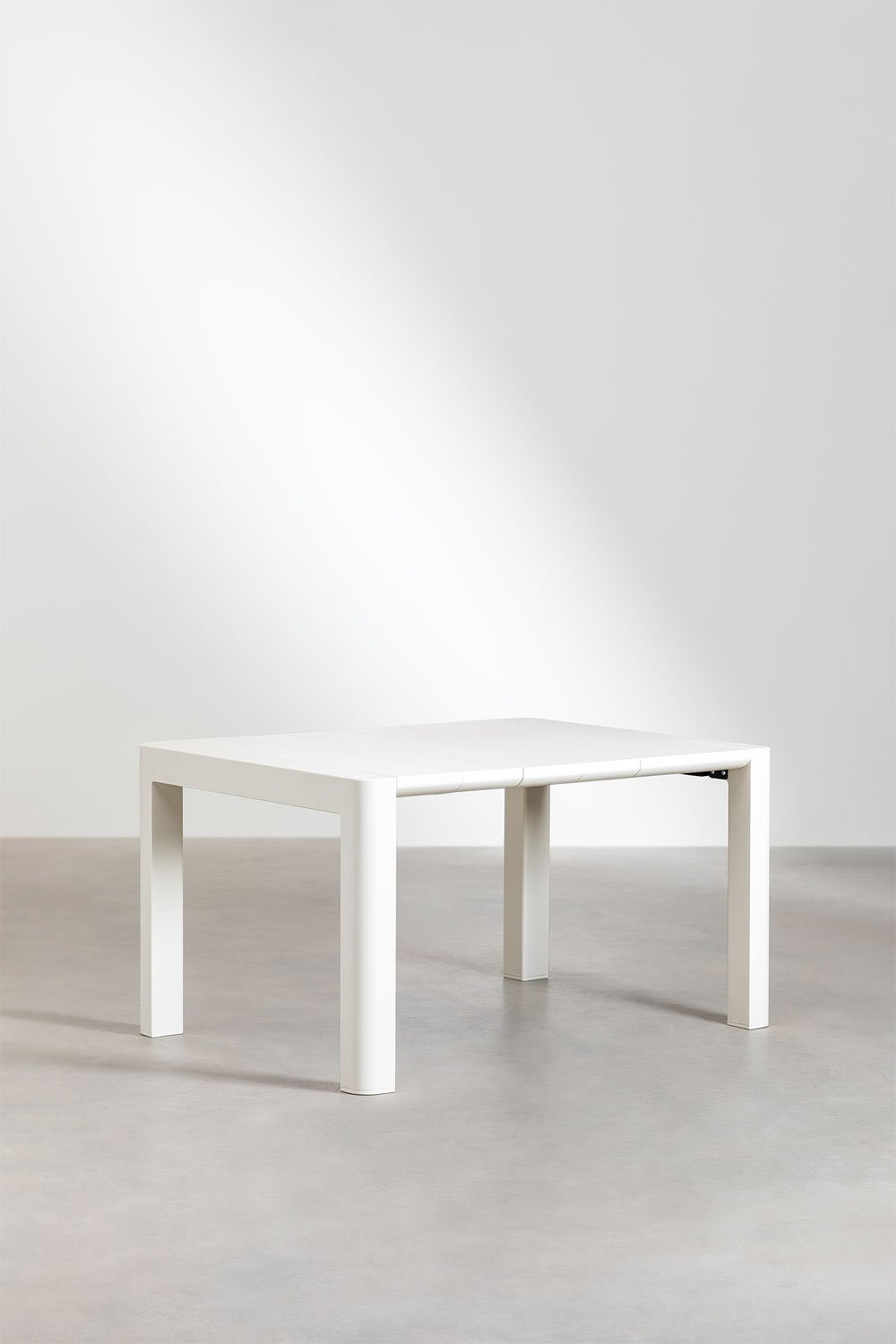 Ensemble table rectangulaire Arnadine (140x100 cm) et 4 chaises de jardin empilables Omara, image de la galerie 2