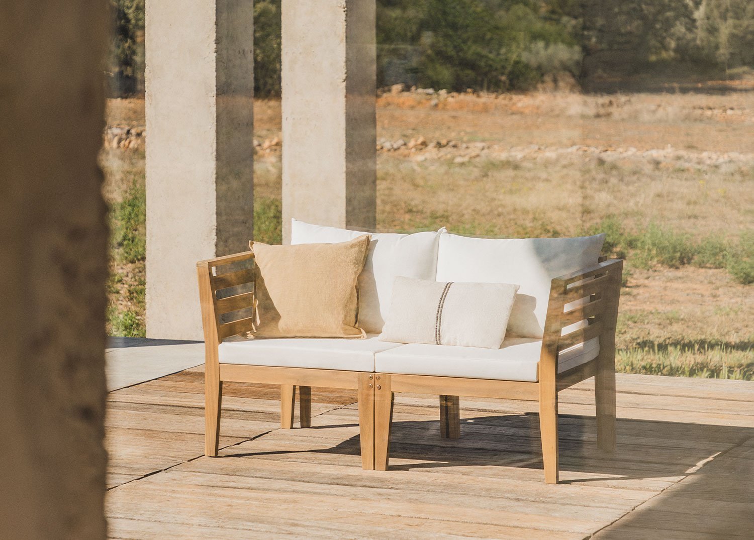Canapé de jardin modulable 2 pièces avec accoudoirs en bois d'acacia Filips         , image de la galerie 1