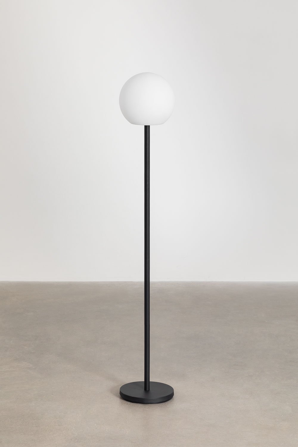 Lampadaire LED en fer Kiemery, image de la galerie 1