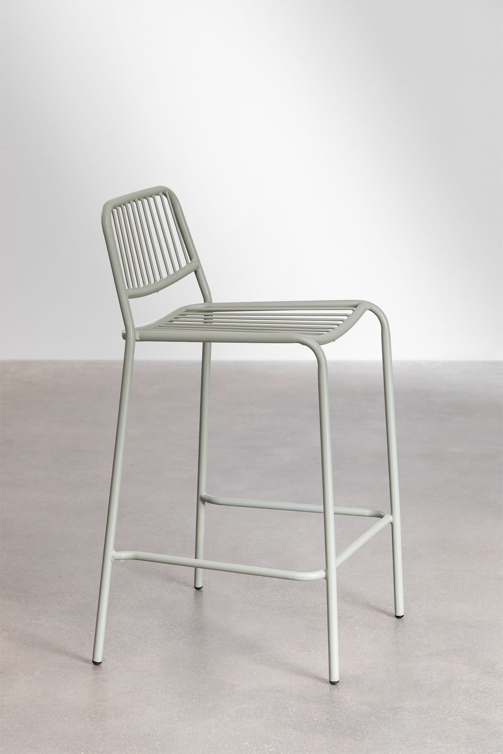 Tabouret haut 65 cm empilable en acier vert kaki Elton, image de la galerie 2