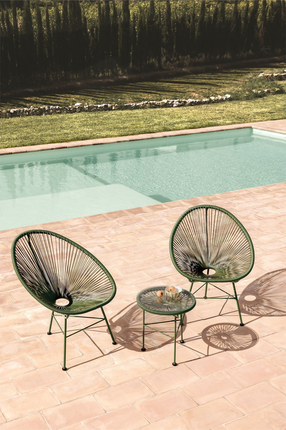 Salon de jardin avec 2 fauteuils et table d'appoint de jardin en polyéthylène et acier New Acapulco, image de la galerie 1