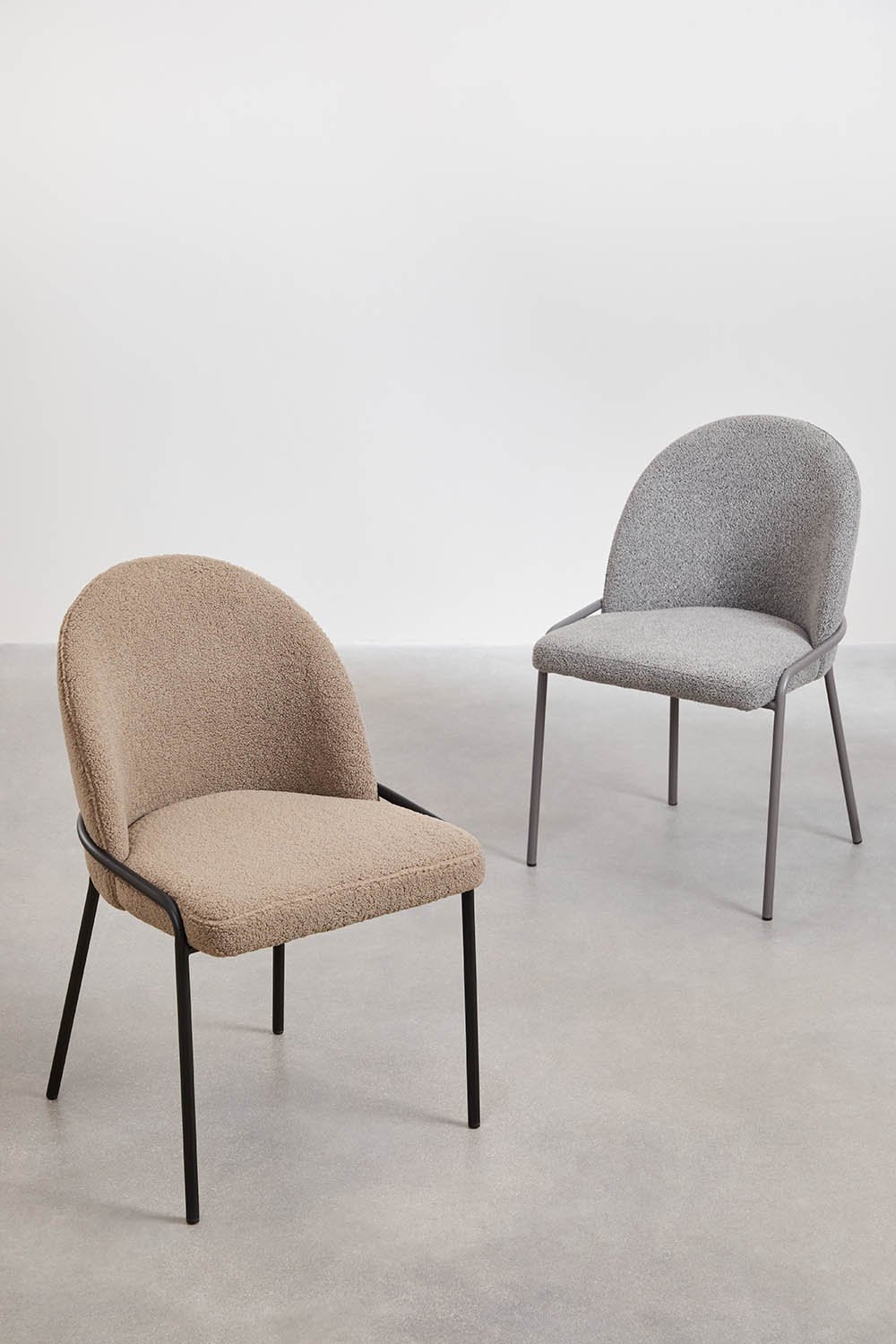 Lot de 2 chaises de salle à manger rembourrées Grolet, image de la galerie 9