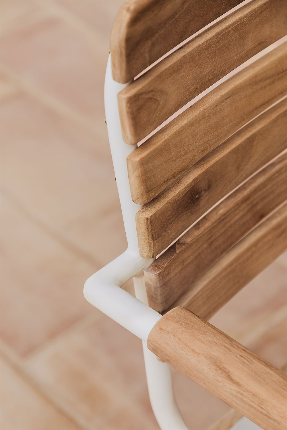 Chaise de jardin avec accoudoirs en bois de teck et aluminium Lowel, image de la galerie 2