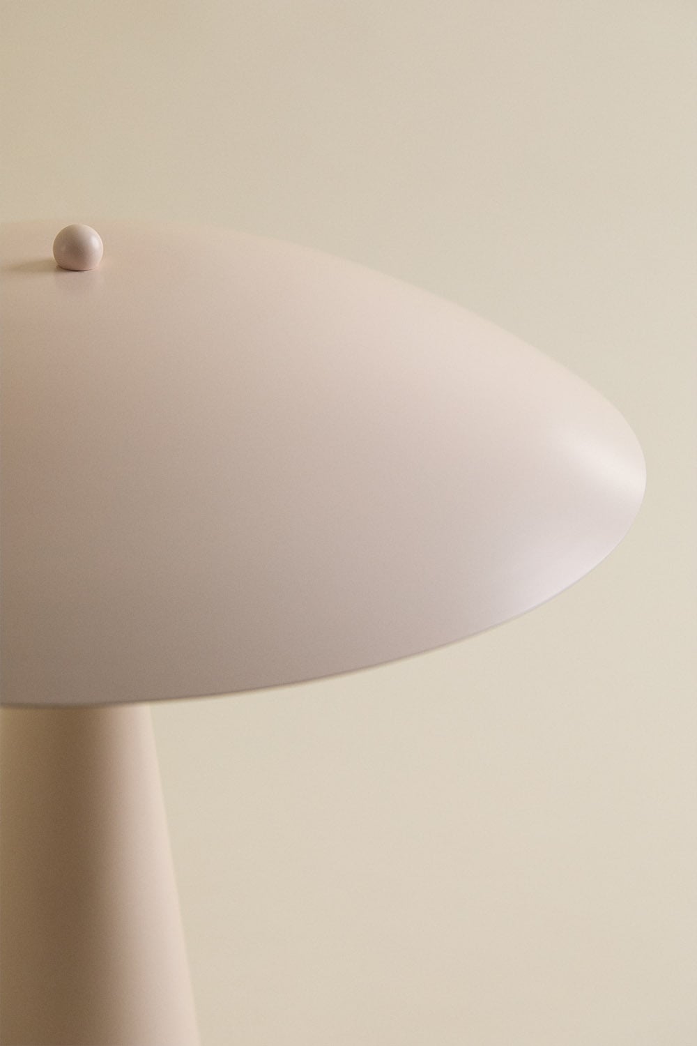 Lampe de table en fer Irune, image de la galerie 4