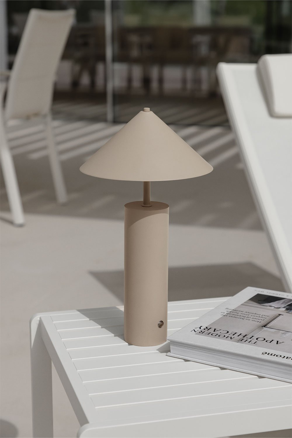 Lampe de table d'extérieur à DEL sans fil Mayra, image de la galerie 1