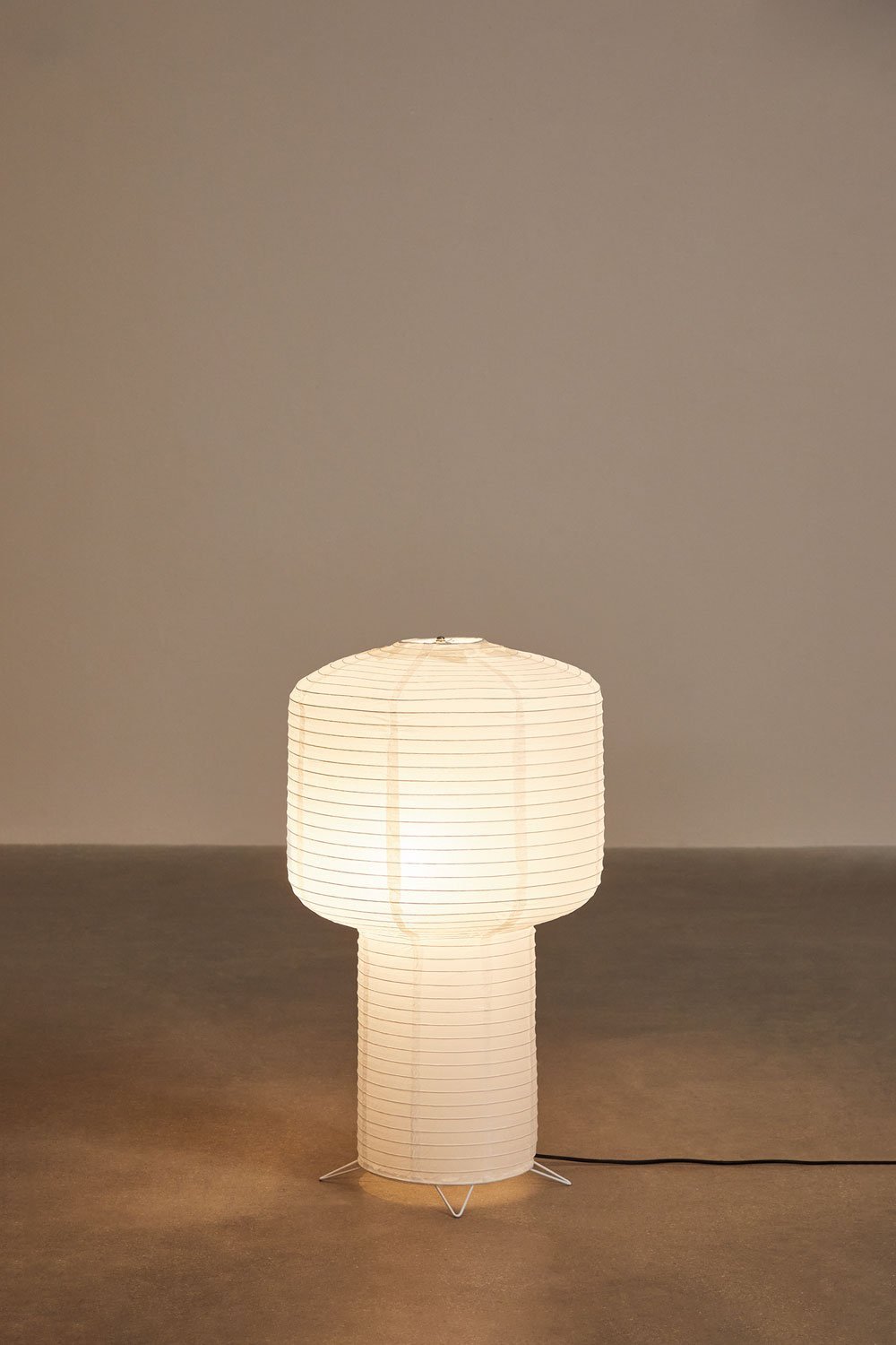 Lampadaire en papier Prenola, image de la galerie 2