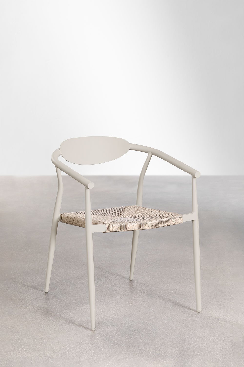 Chaise de salle à manger empilable Marsha avec accoudoirs en aluminium et rotin synthétique, image de la galerie 2