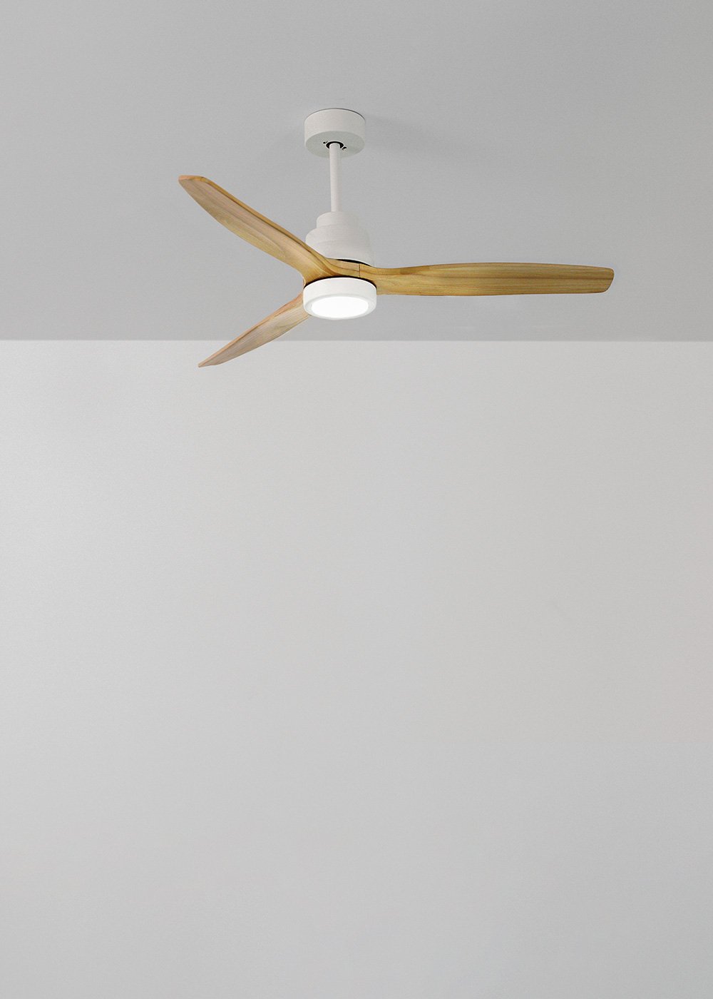 CREATE - WIND STYLANCE - Ventilateur de plafond 40W silencieux Ø132 cm 100% bois, image de la galerie 2