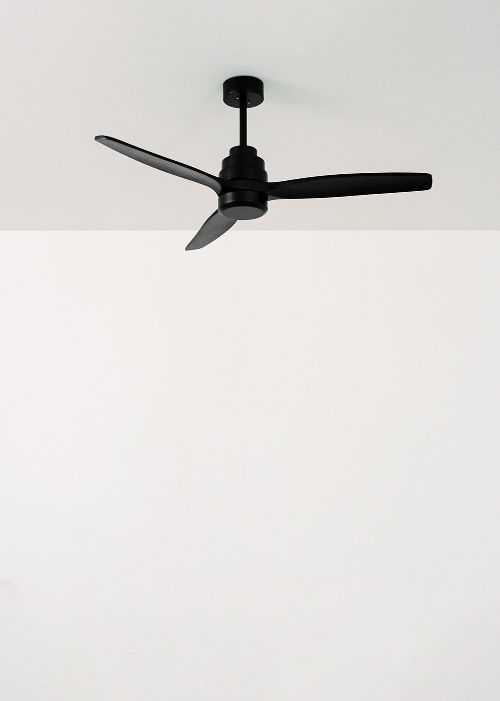 CREATE - WIND STYLANCE - Ventilateur de plafond 40W silencieux Ø132 cm 100% bois, image de la galerie 2