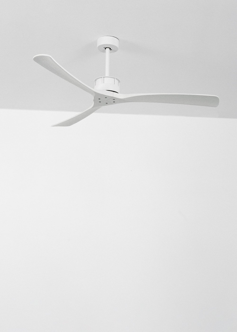 CREATE - WIND LARGE - Ventilateur de plafond 40W silencieux XL Ø152 cm 100% bois, image de la galerie 2