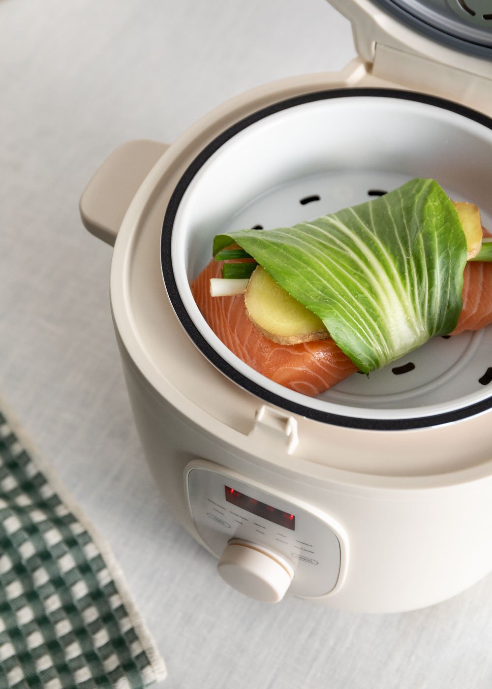 CREATE - RICE COOKER STUDIO - Cuisseur à riz électrique 2L avec panier vapeur, image de la galerie 4