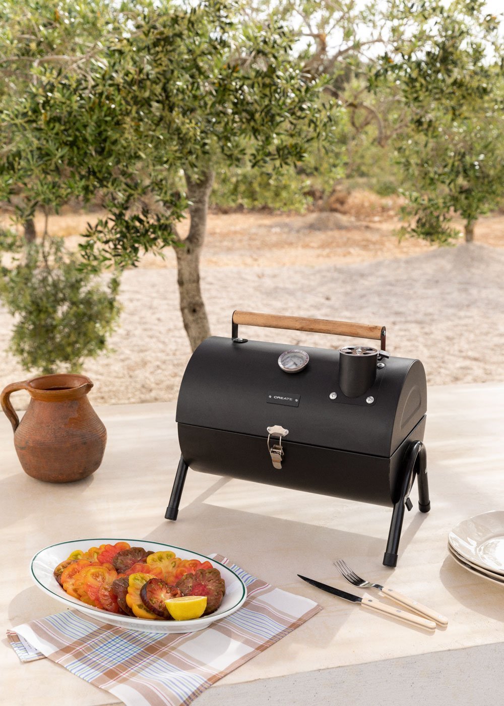 CREATE - BBQ SMOKEY COMPACT - Barbecue fumoir au charbon de bois portatif, image de la galerie 1