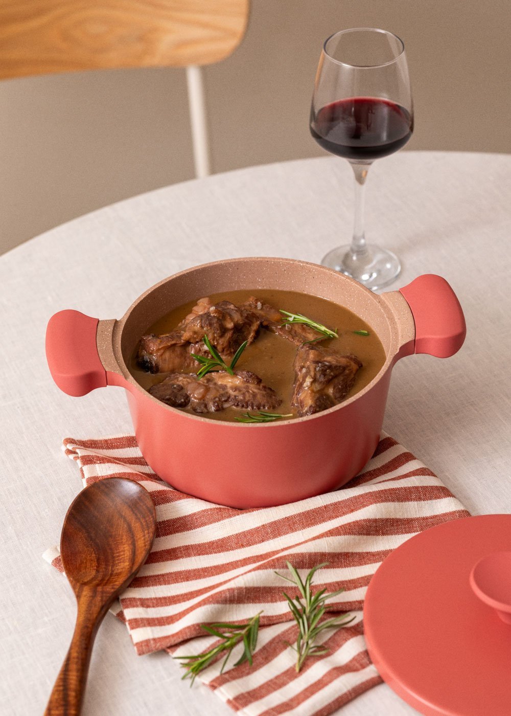 CREATE - POT STUDIO - Casserole en fonte d'aluminium avec poignées en bakélite , image de la galerie 1