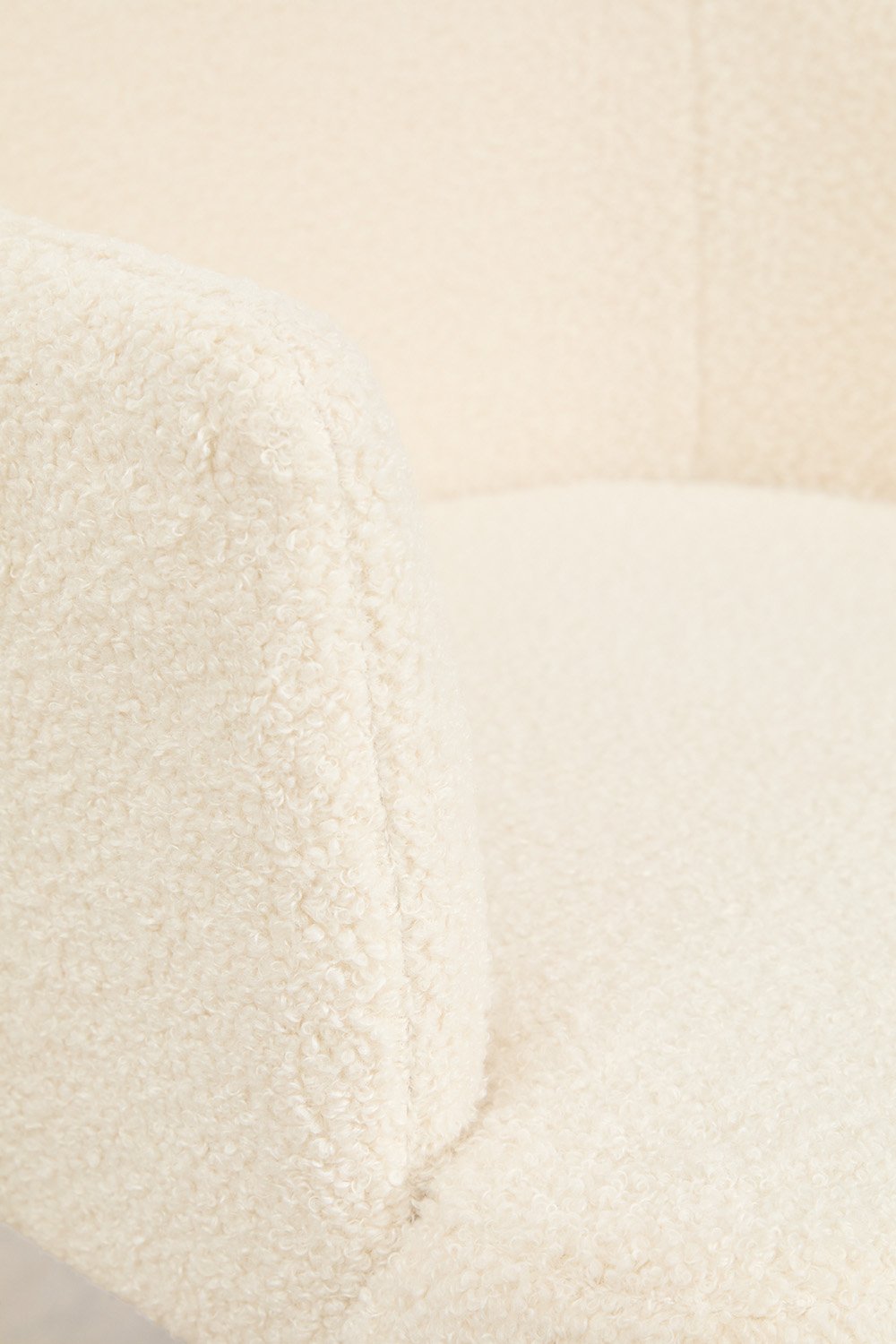 Chaise de salle à manger avec accoudoirs en peau de mouton Banfil, image de la galerie 5