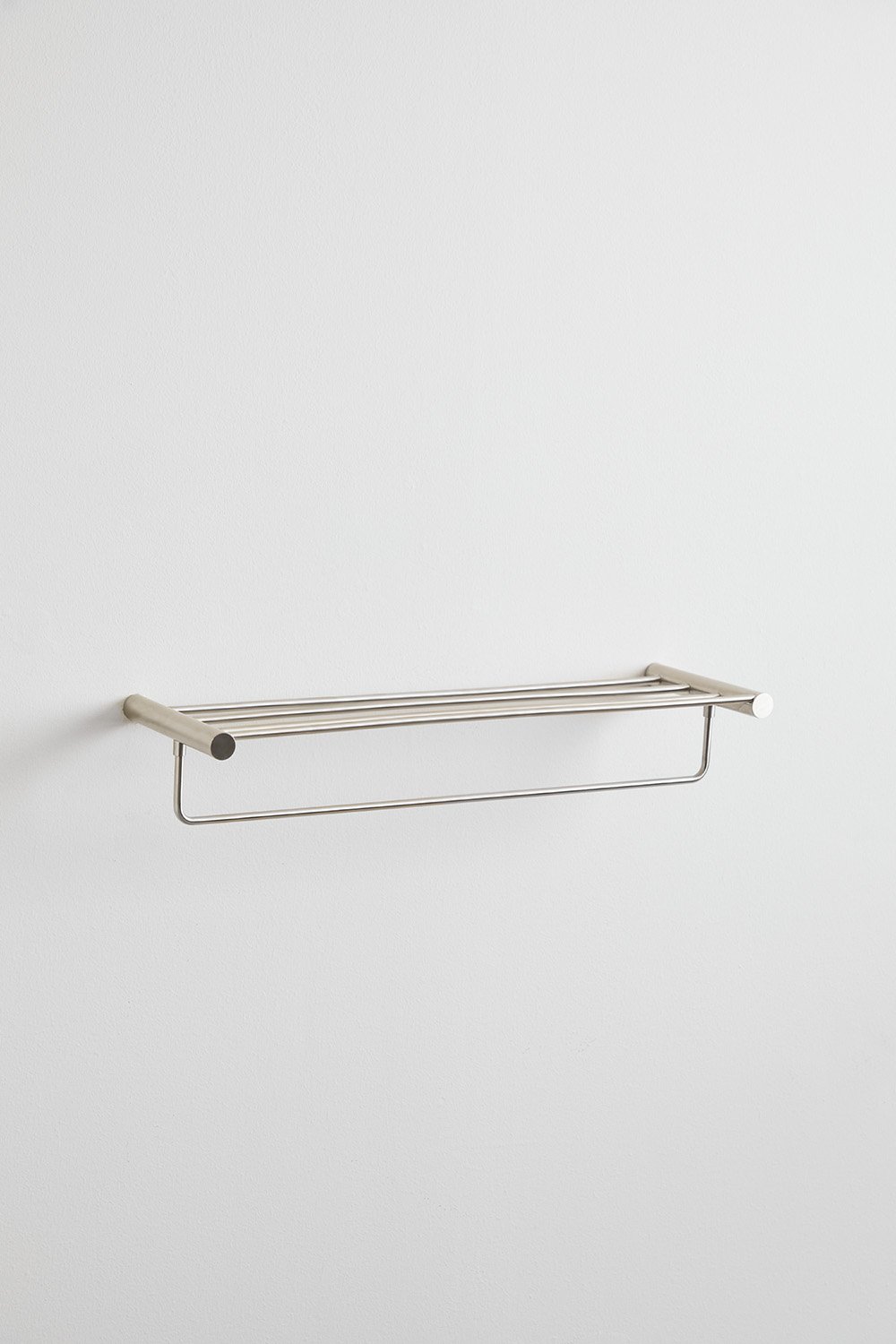 Porte-serviettes mural pour salle de bain avec étagère en acier inoxydable Devon, image de la galerie 2